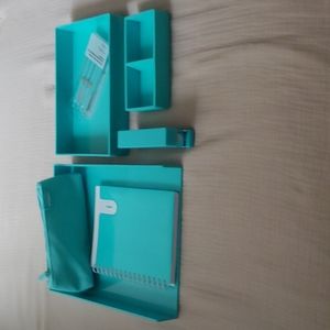 Poppin desk accessories - Turquoise Color